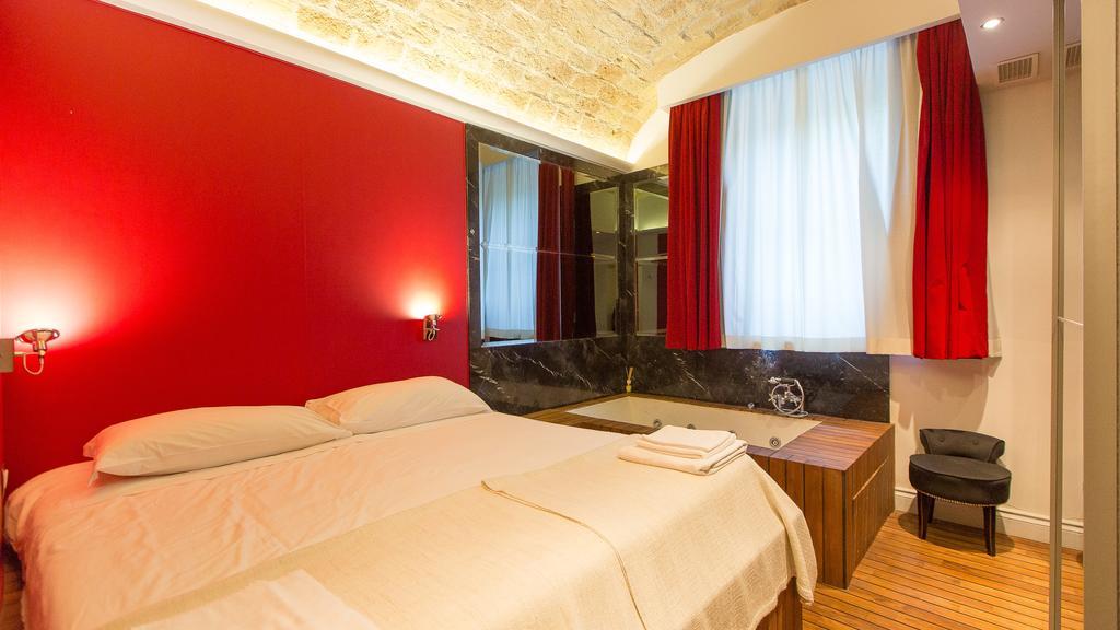 Rental In Rome Pinciana Deluxe Екстер'єр фото